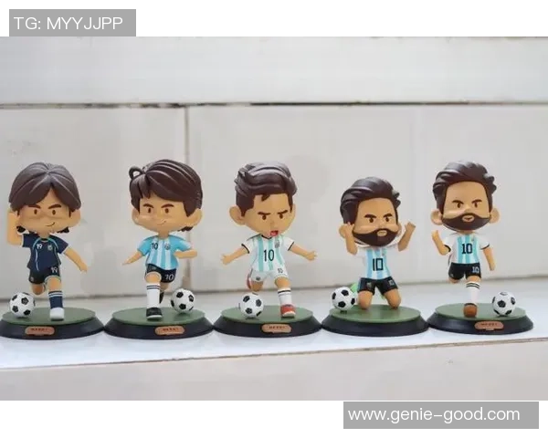 梅西限量版足球球星盲盒热卖 中心封面打造全新收藏体验